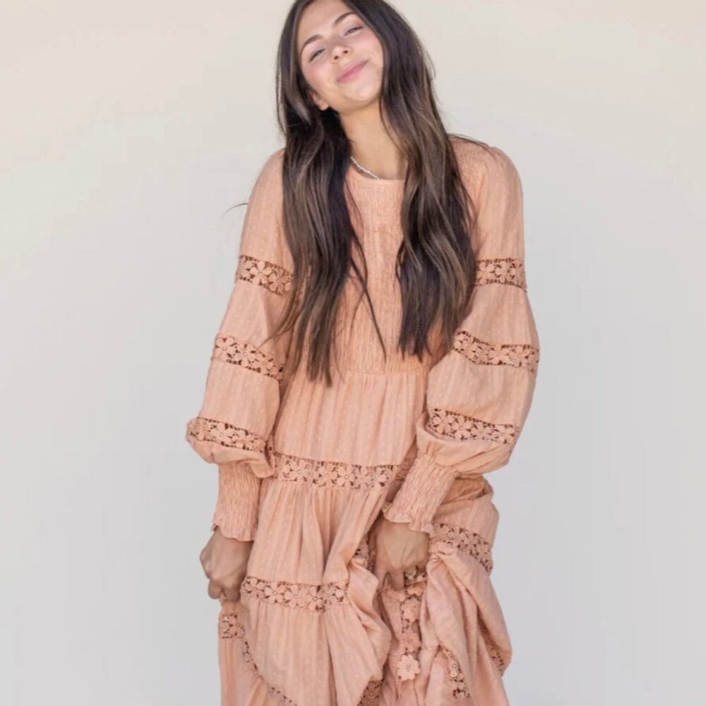 The Ibiza Midi Dress in Apricot (Small)
